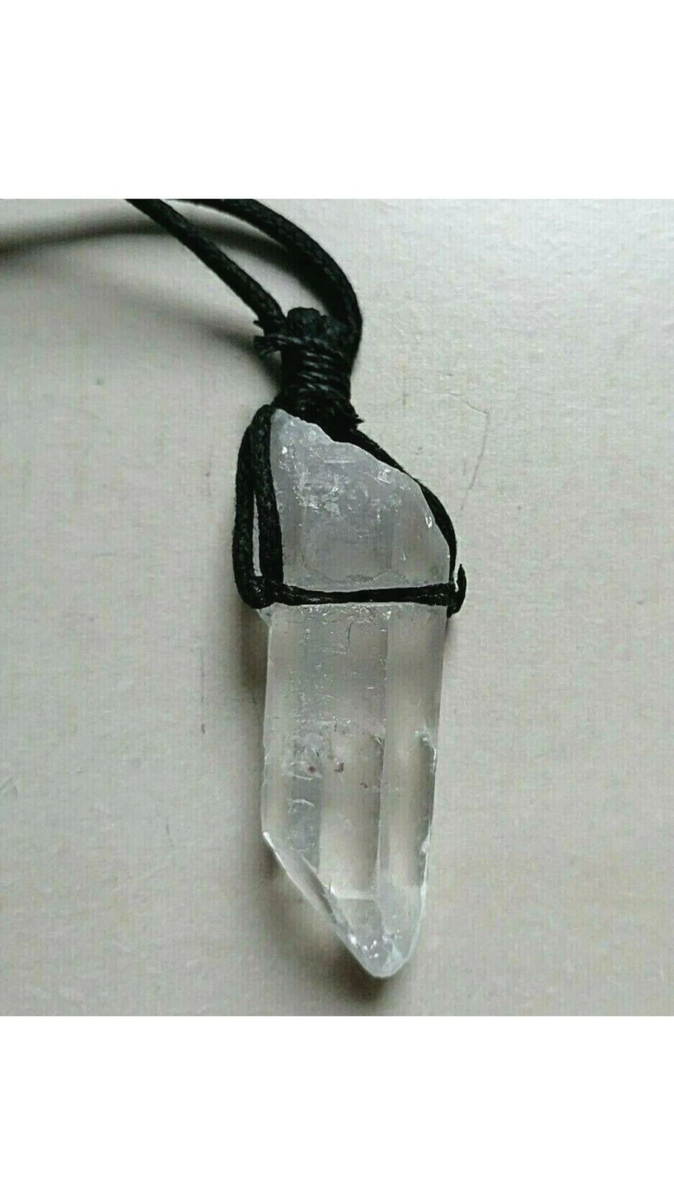 Pendentif grand cristal de roche 27 g / 5,5 cm avec cordon lacet